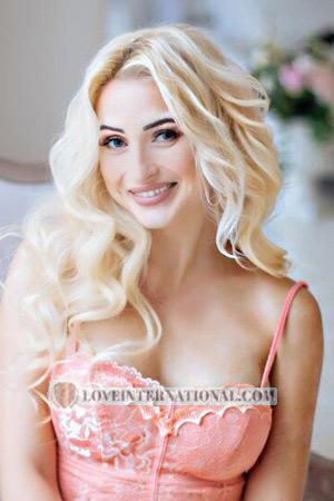 176180 - Diana Age: 36 - Ukraine