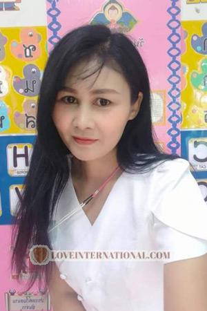 210567 - Thansiri Age: 44 - Thailand