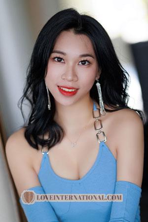 213657 - Minzhao Age: 21 - China